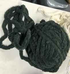  Dark Green Chenille Chunky Knit Yarn Giant Bulky Knit